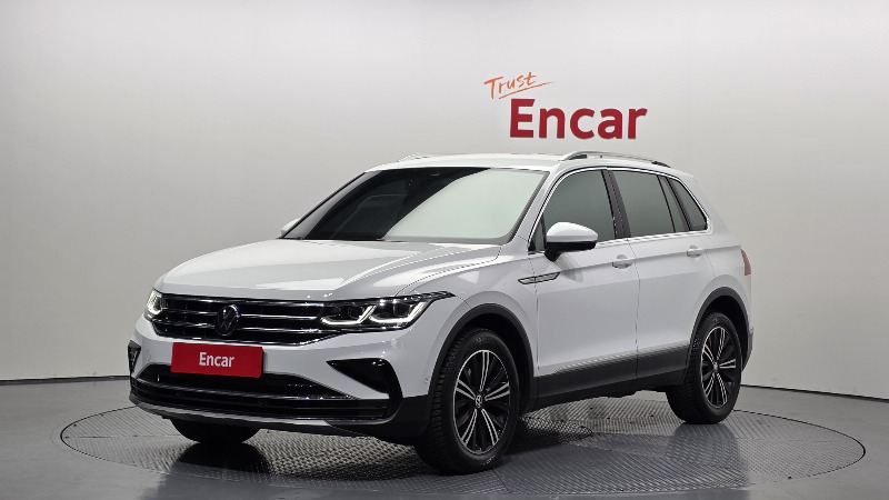 car Volkswagen Tiguan id48544 main photo