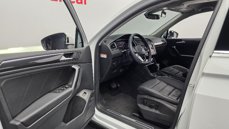 car Volkswagen Tiguan id48544 photo #10