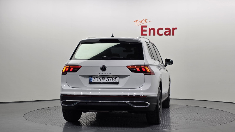 car Volkswagen Tiguan id48544 photo #4