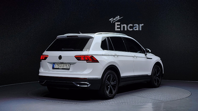 car Volkswagen Tiguan id48547 photo #2