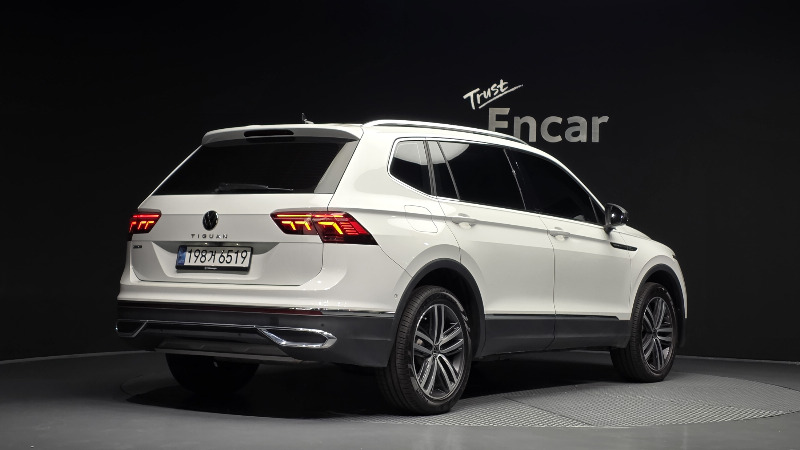 car Volkswagen Tiguan id48551 photo #2