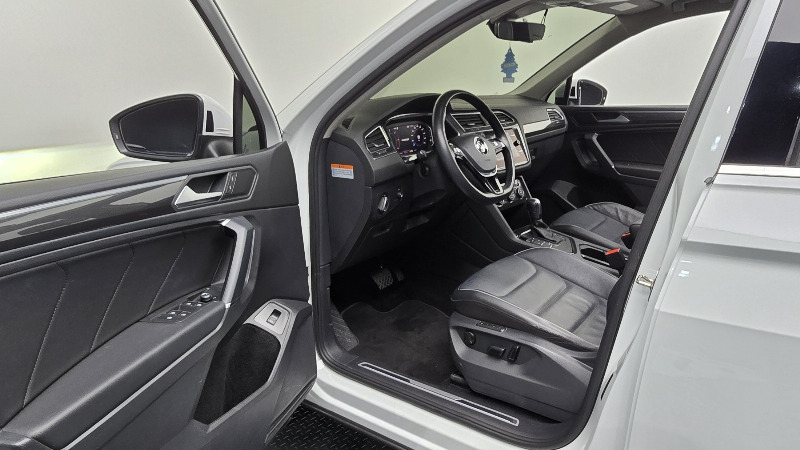 car Volkswagen Tiguan id48558 photo #10