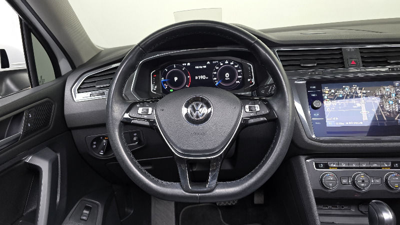 car Volkswagen Tiguan id48558 photo #13