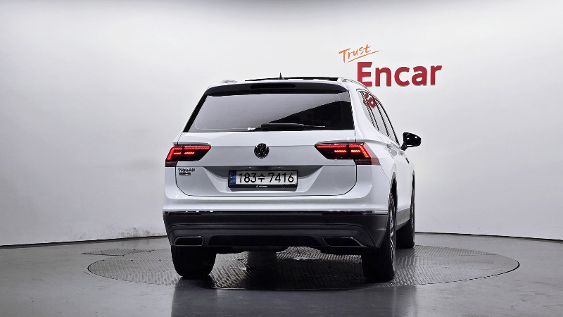 car Volkswagen Tiguan id48558 photo #4