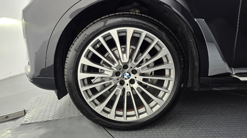 car BMW X7 id48564 photo #5