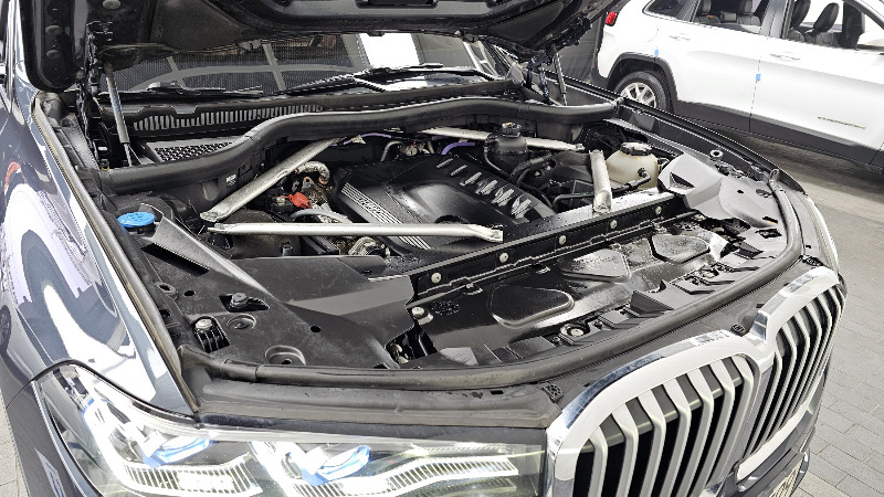 car BMW X7 id48572 photo #6