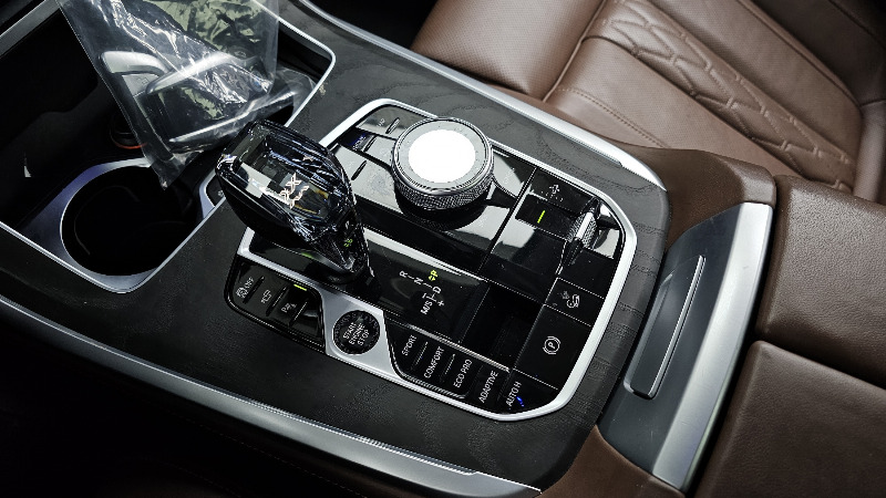 car BMW X7 id48572 photo #9