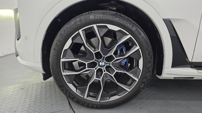 car BMW X7 id48577 photo #5