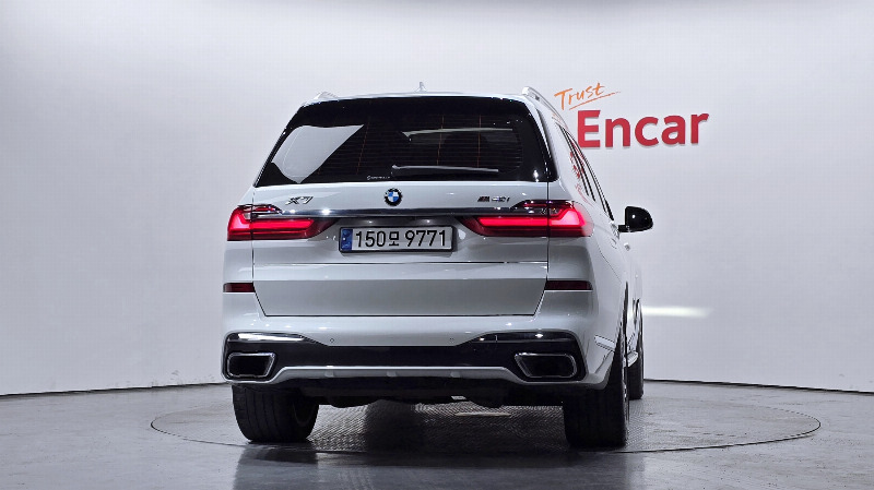 car BMW X7 id48595 photo #4