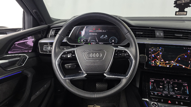 car Audi e-tron id48611 photo #13