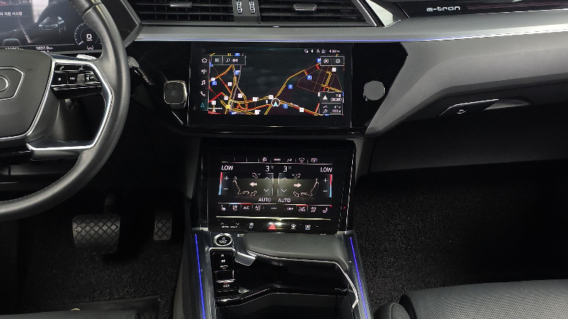car Audi e-tron id48611 photo #14