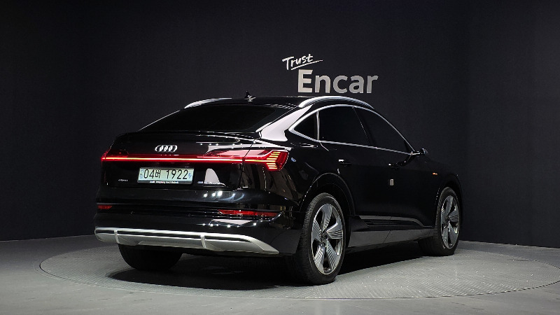 car Audi e-tron id48611 photo #2