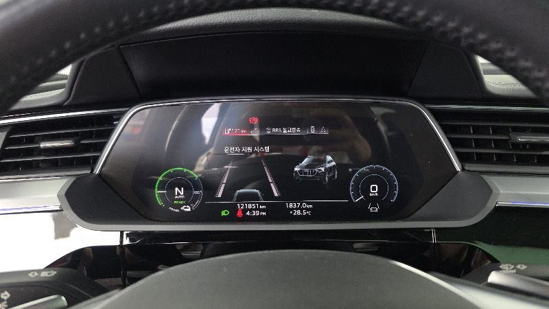 car Audi e-tron id48611 photo #8