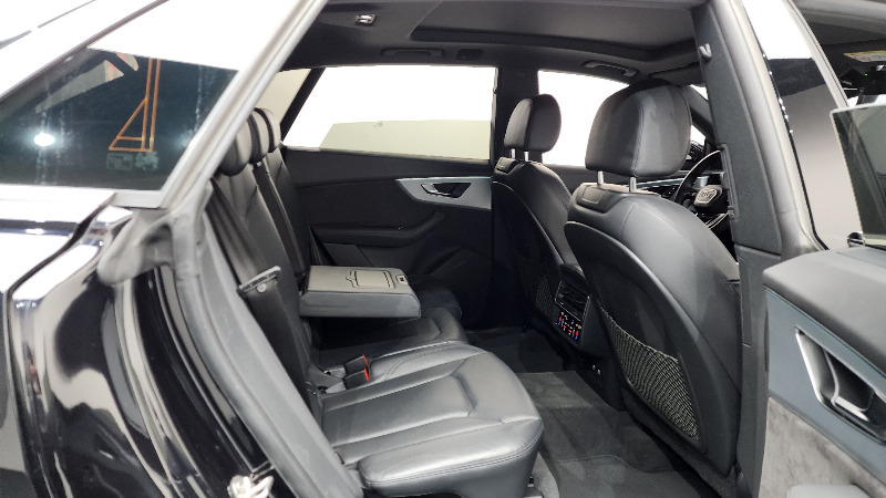 car Audi Q8 id48612 photo #12