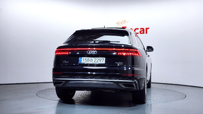 car Audi Q8 id48612 photo #4