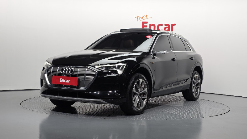 car Audi e-tron id48682 main photo
