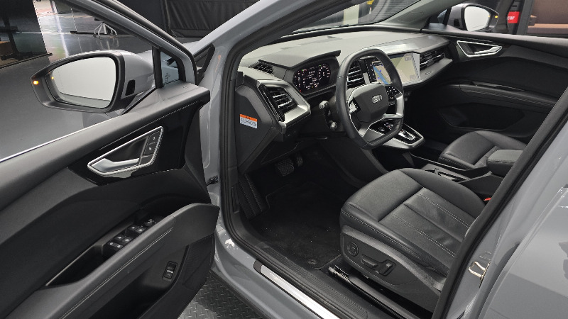 car Audi Q4 e-tron id48689 photo #10