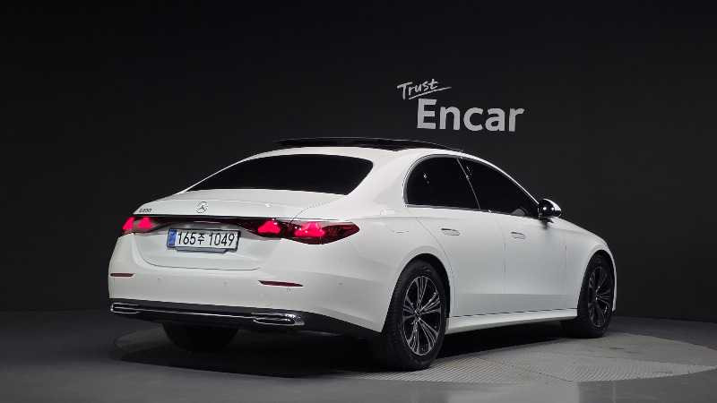 car Mercedes Benz E Class id48709 photo #2