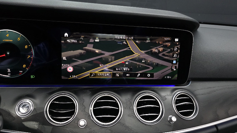 car Mercedes Benz E Class id48716 photo #14