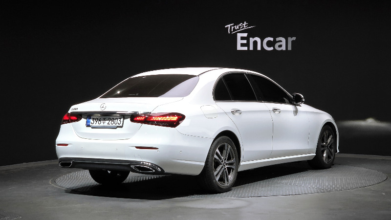 car Mercedes Benz E Class id48716 photo #2