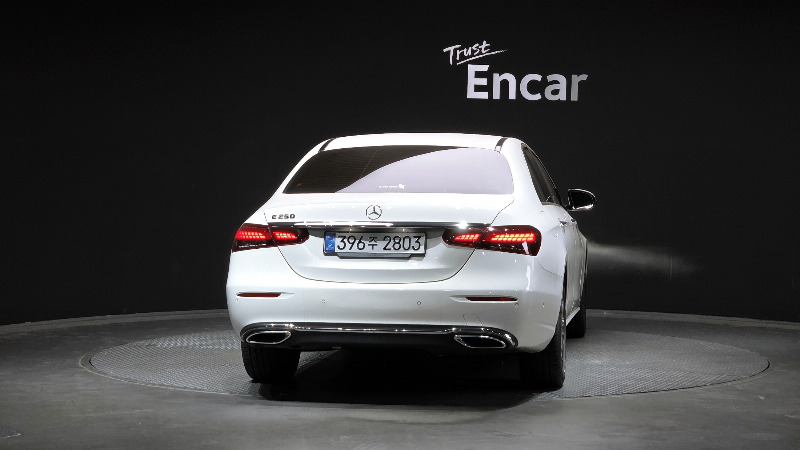 car Mercedes Benz E Class id48716 photo #4
