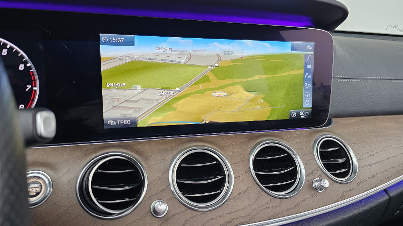 car Mercedes Benz E Class id48743 photo #16