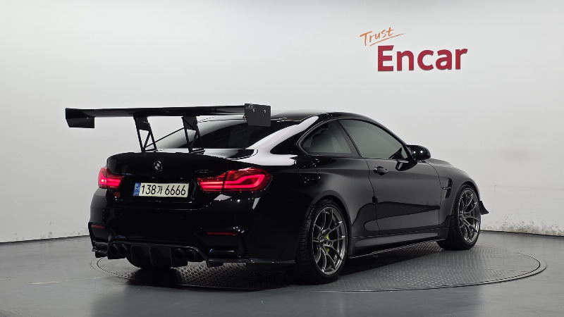 car BMW M4 id48764 photo #2