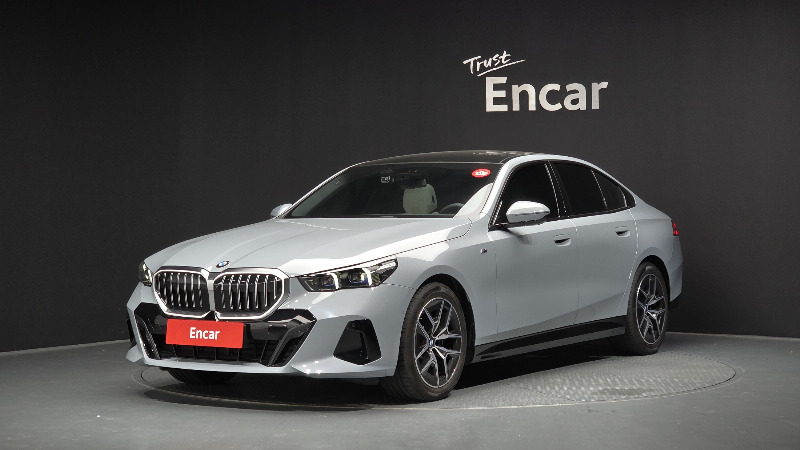 car BMW 5 Series id48772 main photo