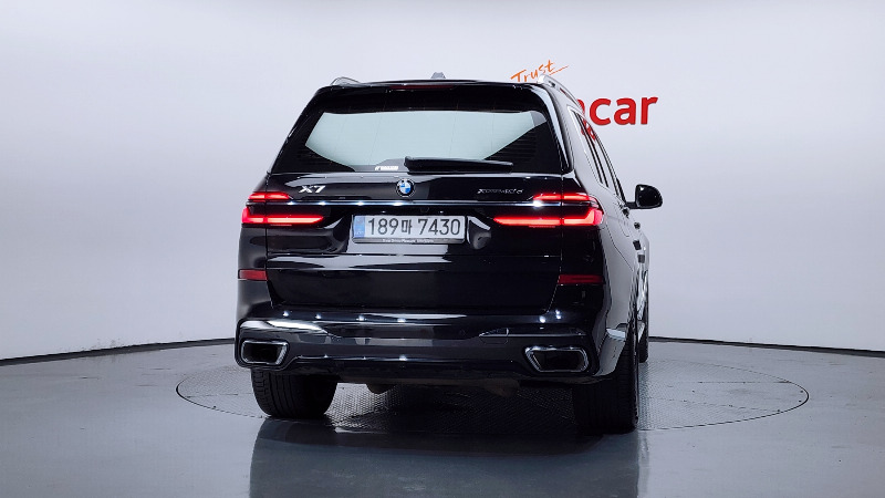 car BMW X7 id48787 photo #4