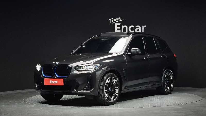 car BMW iX3 id48811 main photo