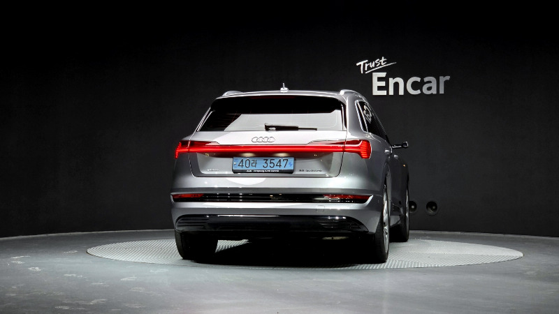 car Audi e-tron id48818 photo #4