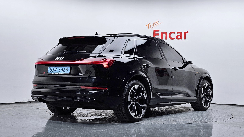 car Audi e-tron id48965 photo #2