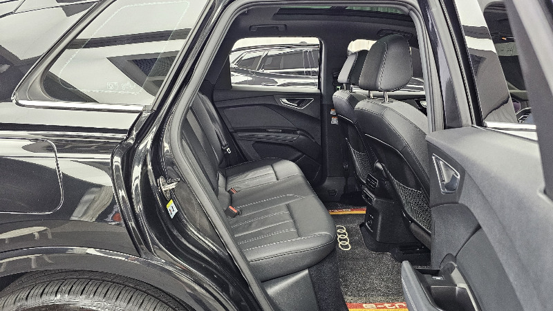 car Audi Q4 e-tron id48997 photo #12