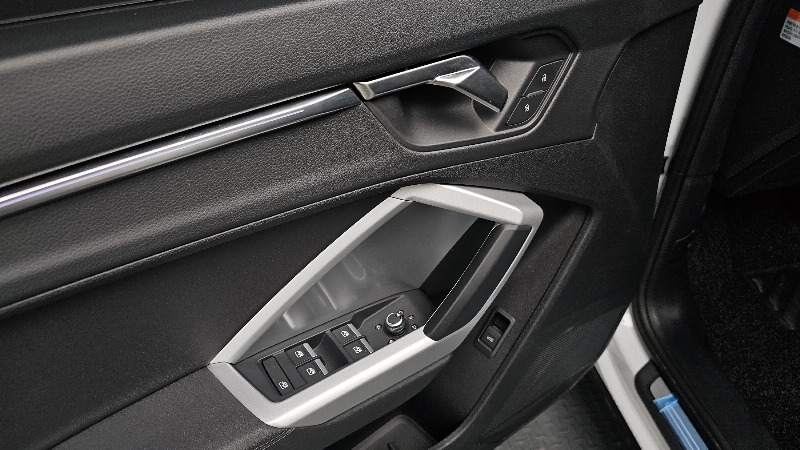 car Audi Q3 id49015 photo #17