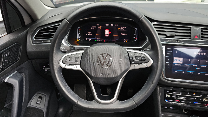 car Volkswagen Tiguan id49030 photo #13