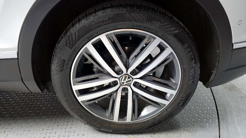 car Volkswagen Tiguan id49030 photo #5
