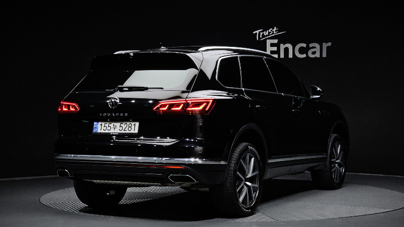 car Volkswagen Touareg id49051 photo #2