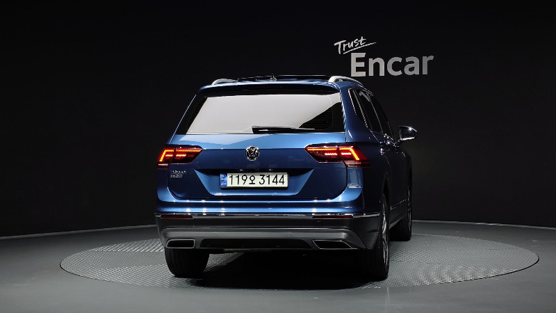 car Volkswagen Tiguan id49052 photo #4