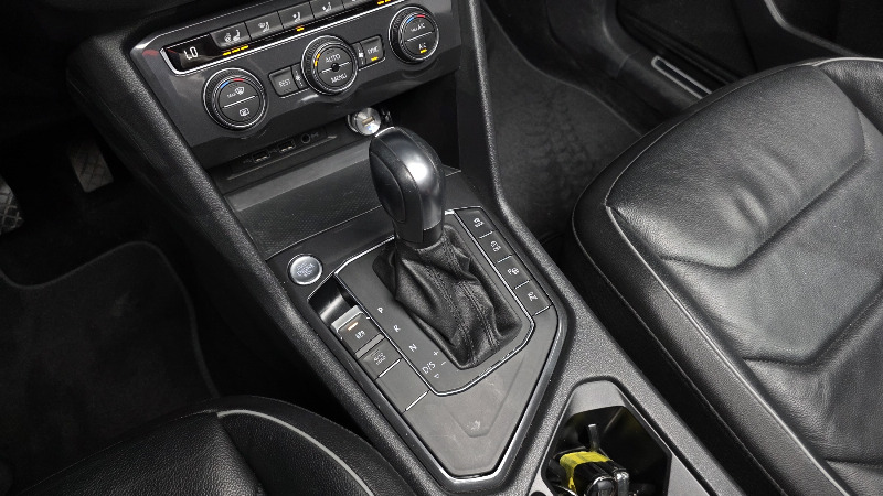car Volkswagen Tiguan id49052 photo #9