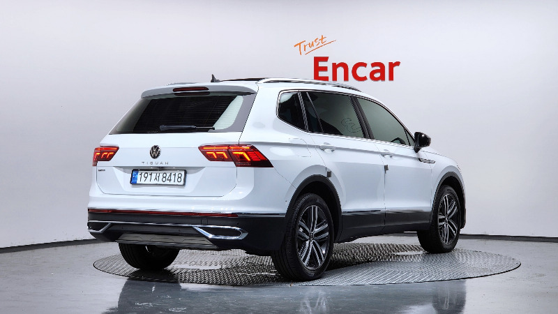 car Volkswagen Tiguan id49056 photo #2