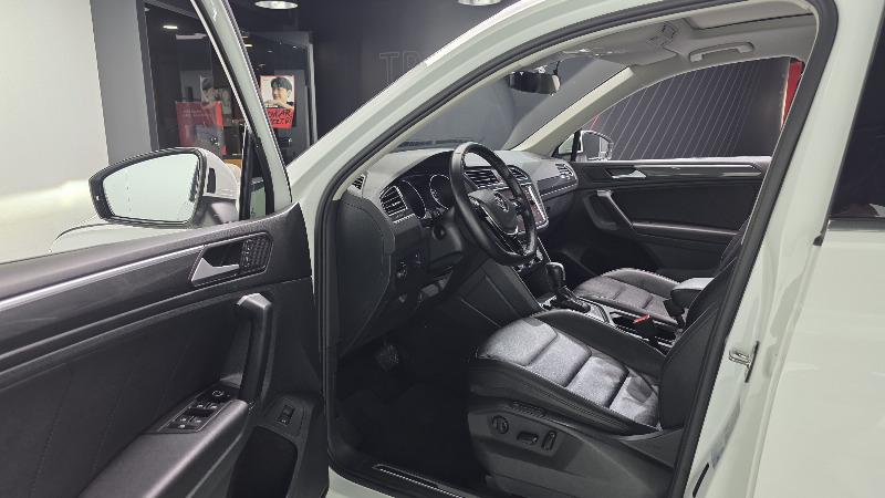 car Volkswagen Tiguan id49063 photo #10