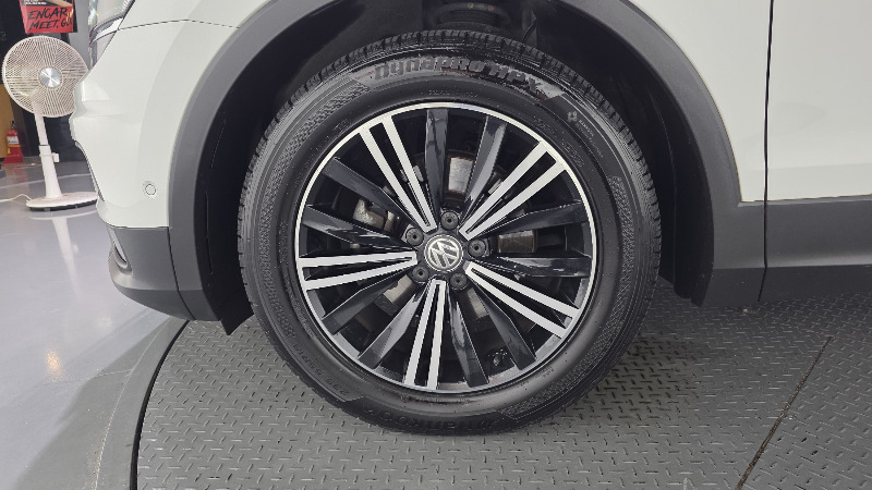 car Volkswagen Tiguan id49063 photo #5