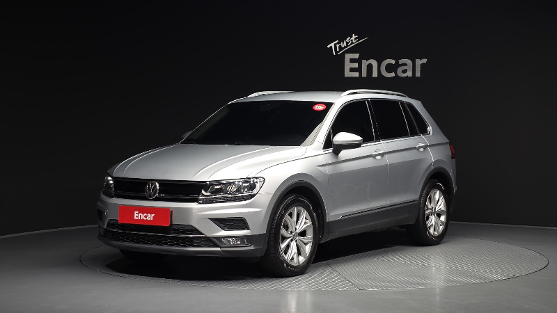 car Volkswagen Tiguan id49069 main photo