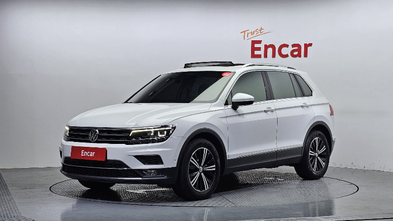 car Volkswagen Tiguan id49085 main photo