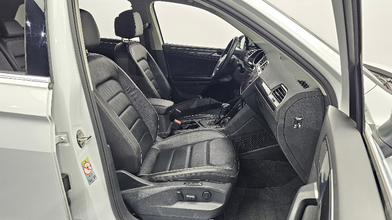 car Volkswagen Tiguan id49085 photo #11