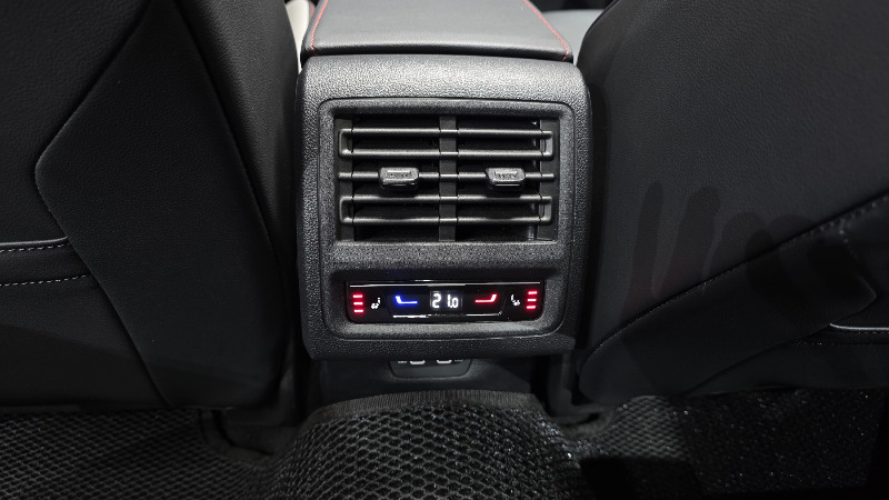 car Volkswagen Golf id49088 photo #18