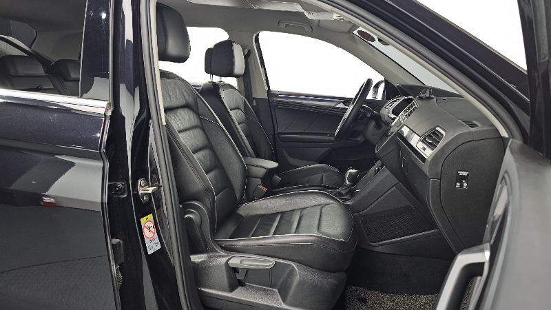 car Volkswagen Tiguan id49089 photo #10