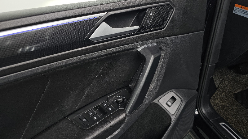 car Volkswagen Tiguan id49089 photo #18