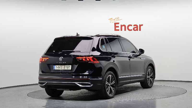 car Volkswagen Tiguan id49089 photo #2
