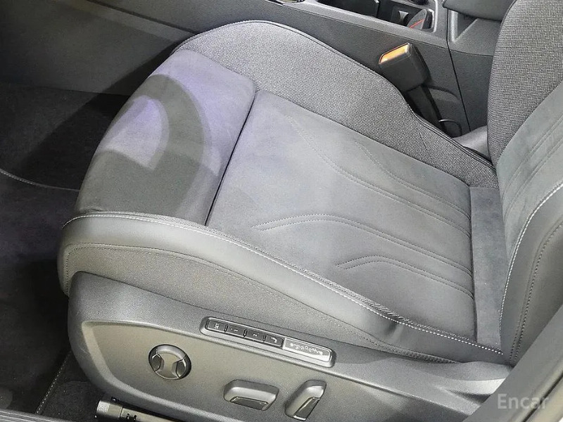 car Volkswagen Golf id49098 photo #16